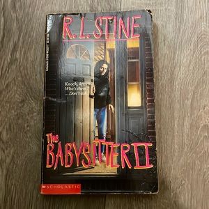 🌻4/$25🌻 rl stine book the babysitter 2